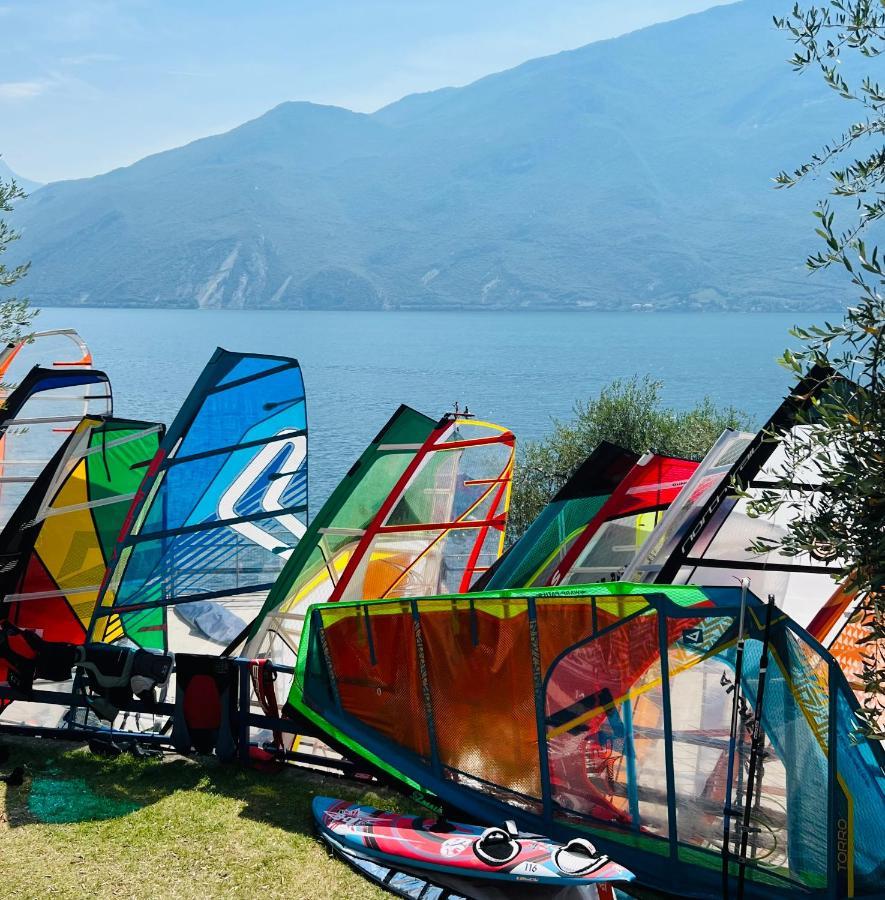 Surf Hotel Pier - Montagnoli Group Limone sul Garda Kültér fotó